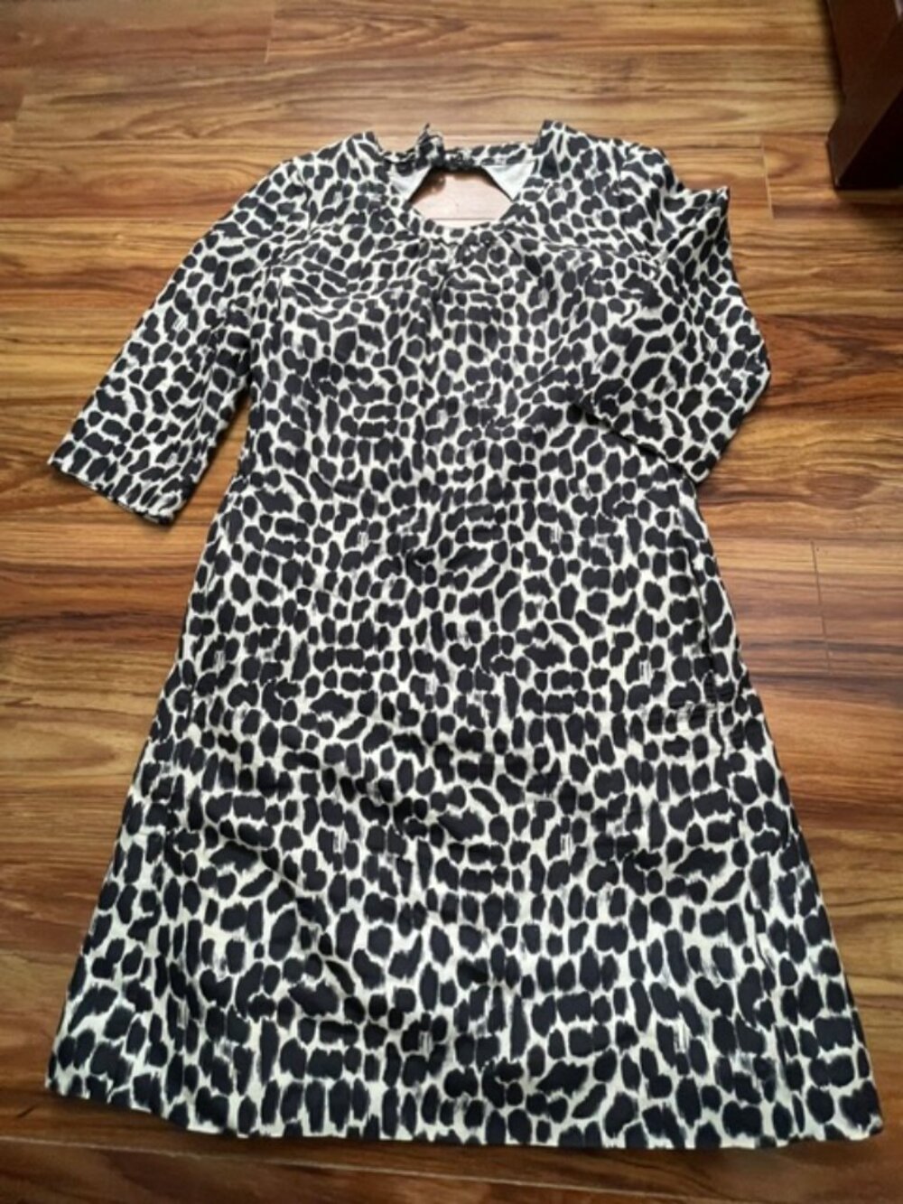 Kate Spade Women's Leopard Print 3/4 Sleeve Silk Mini Dress, Black, Size 14 - Picture 2 of 10